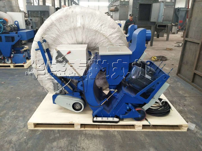 路面抛丸機生産現場